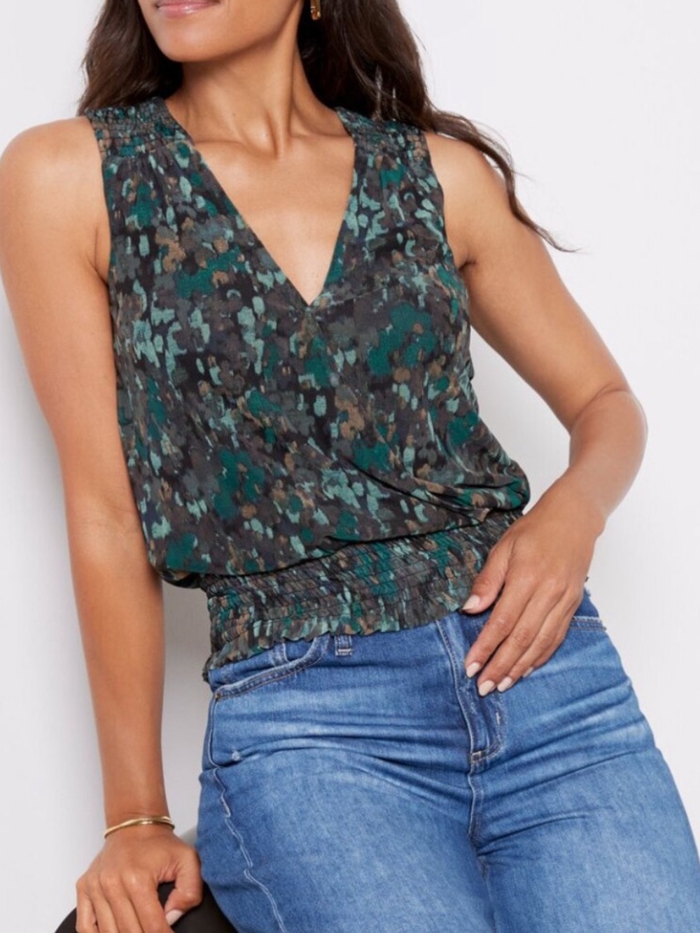 Evereve Jules Green Printed Mesh V Neck Sleeveless Smocked Tank Top